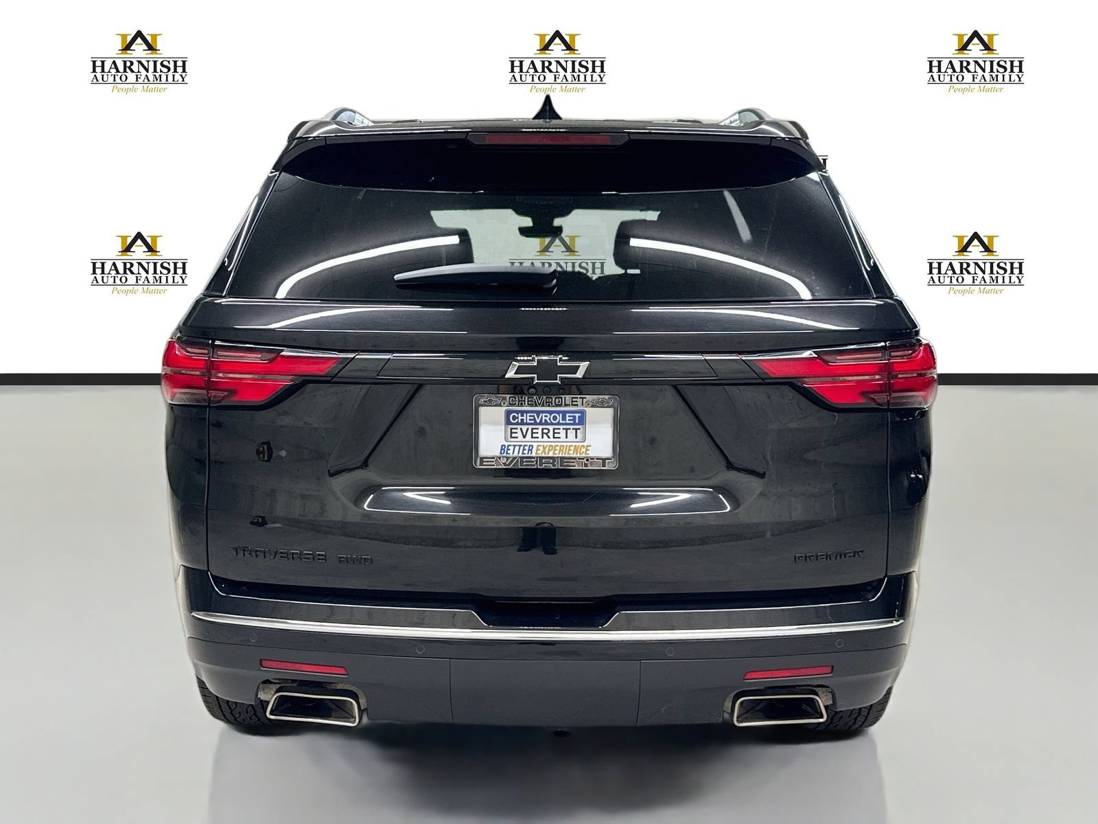 Used 2023 Chevrolet Traverse Premier w/ LPO, Floor Liner Package AWD/4WD image 7