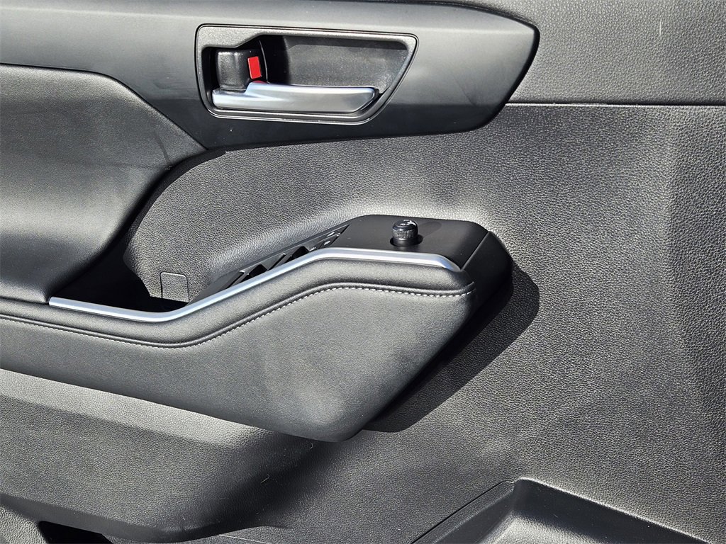 Certified 2023 Toyota Highlander XLE image 22