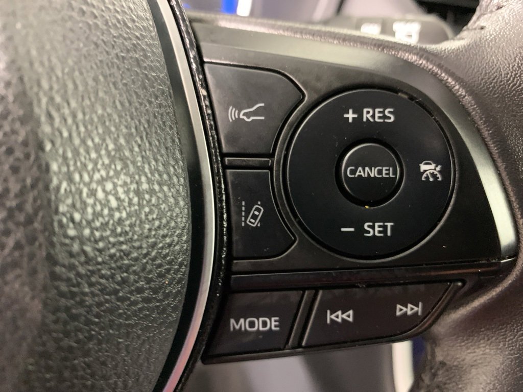 Used 2021 Toyota RAV4 Limited image 9