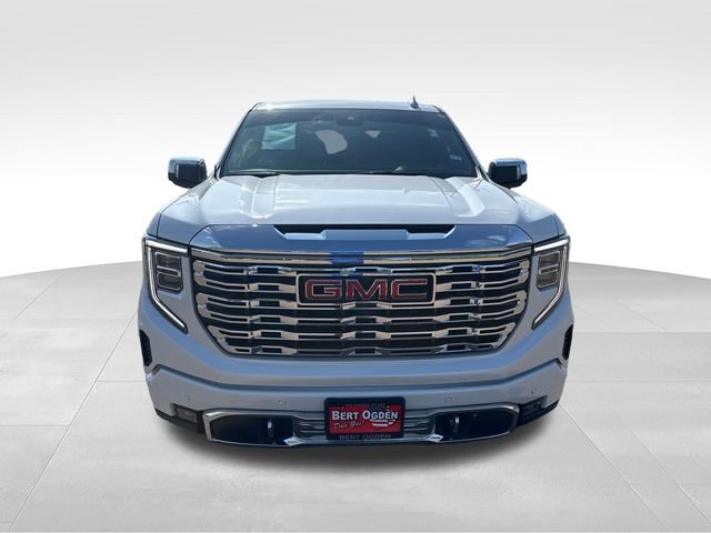 Used 2024 GMC Sierra 1500 Denali w/ Denali Reserve Package RWD image 2