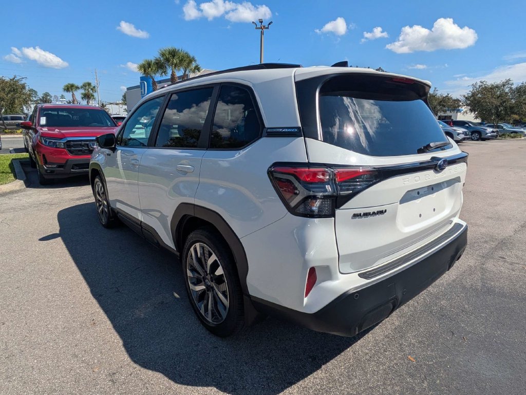 Used 2026 Subaru Forester Touring AWD/4WD image 4