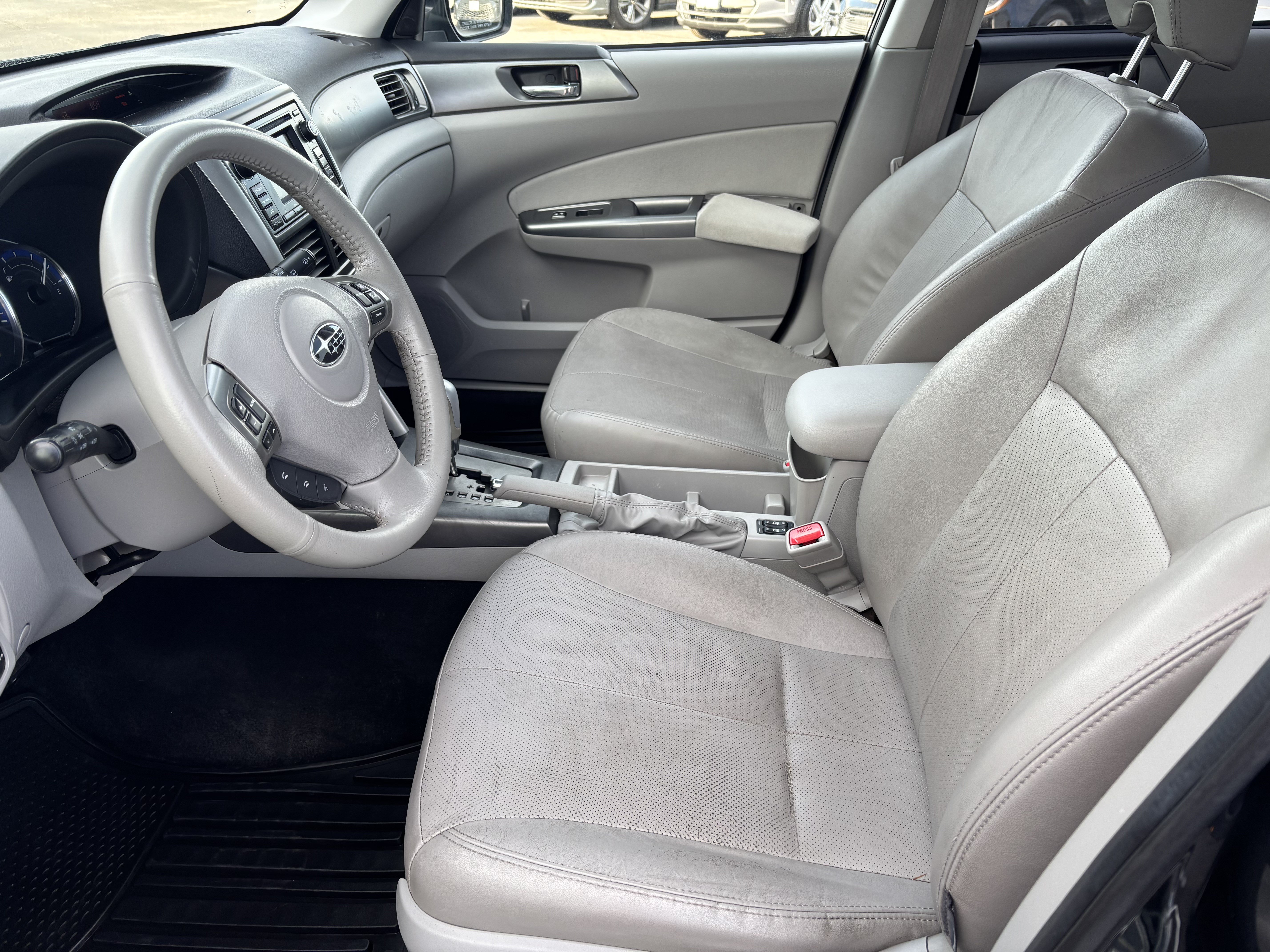 Used 2012 Subaru Forester 2.5X Limited AWD/4WD image 13