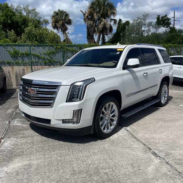 Used 2020 Cadillac Escalade Platinum image 1
