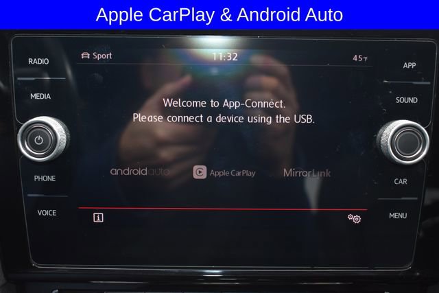 Used 2018 Volkswagen GTI SE w/ SE Leather Package FWD image 4