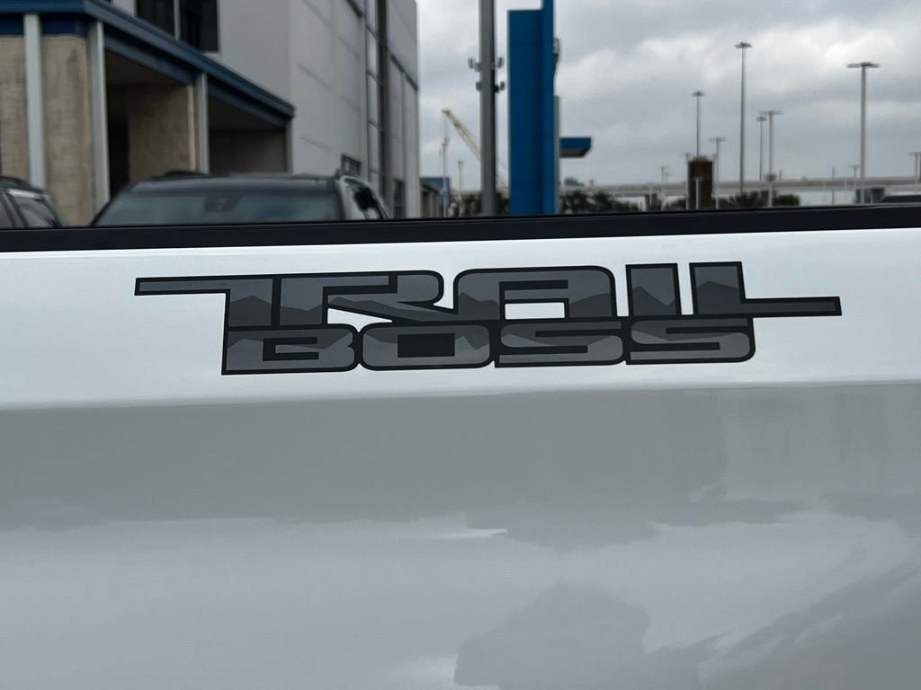 New 2026 Chevrolet Silverado 1500 Custom Trail Boss w/ Dark Appearance Package image 22