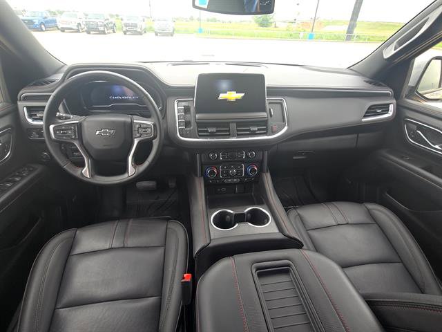 Used 2024 Chevrolet Suburban RST w/ Luxury Package RWD image 13
