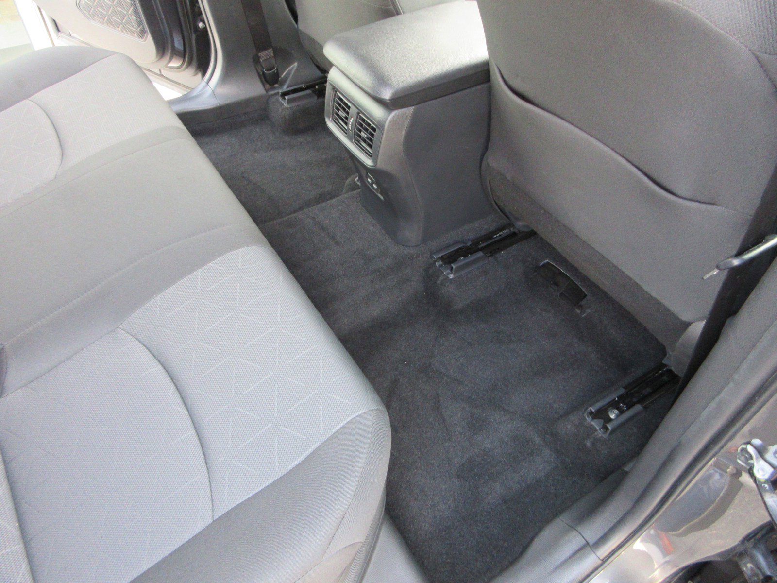 Used 2024 Toyota RAV4 XLE AWD/4WD image 20