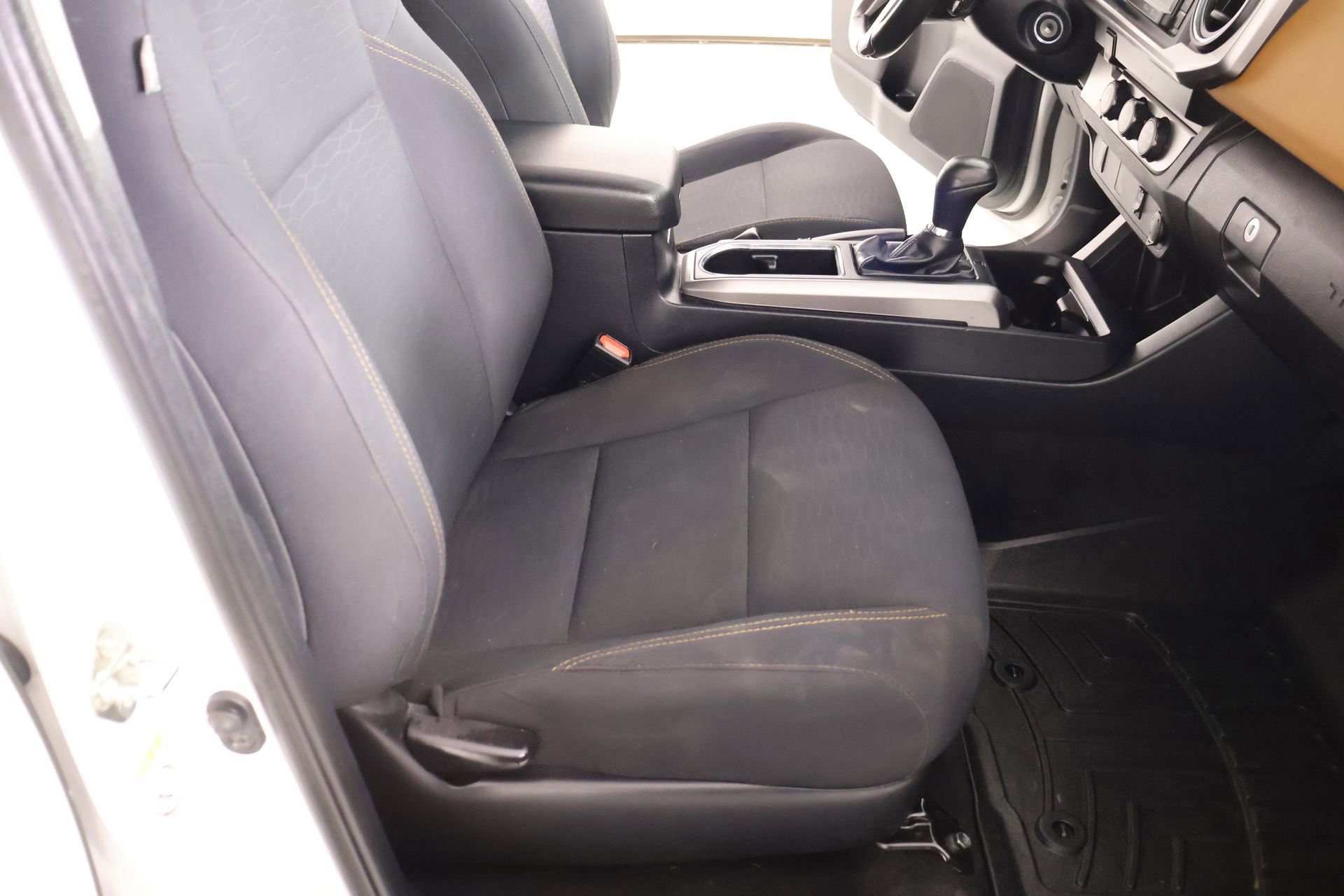 Used 2019 Toyota Tacoma SR5 image 12