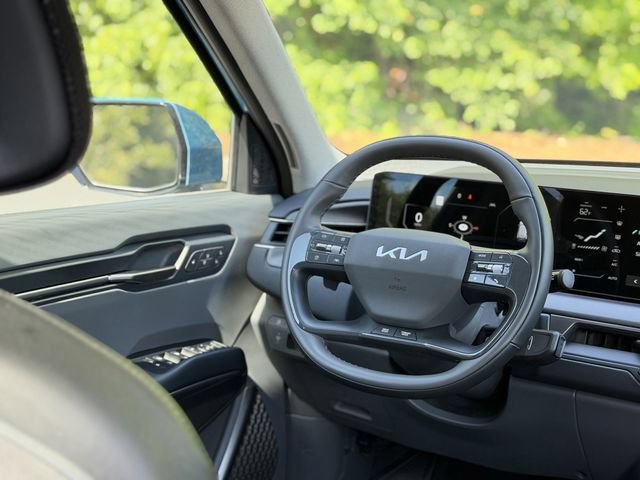 Certified 2026 Kia EV9 Wind AWD/4WD image 45