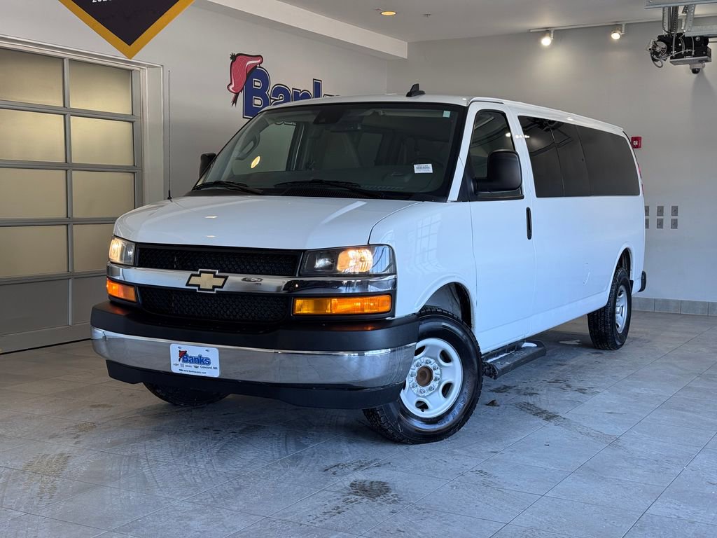 Used 2023 Chevrolet Express 3500 LT w/ LT Preferred Equipment Group image 2