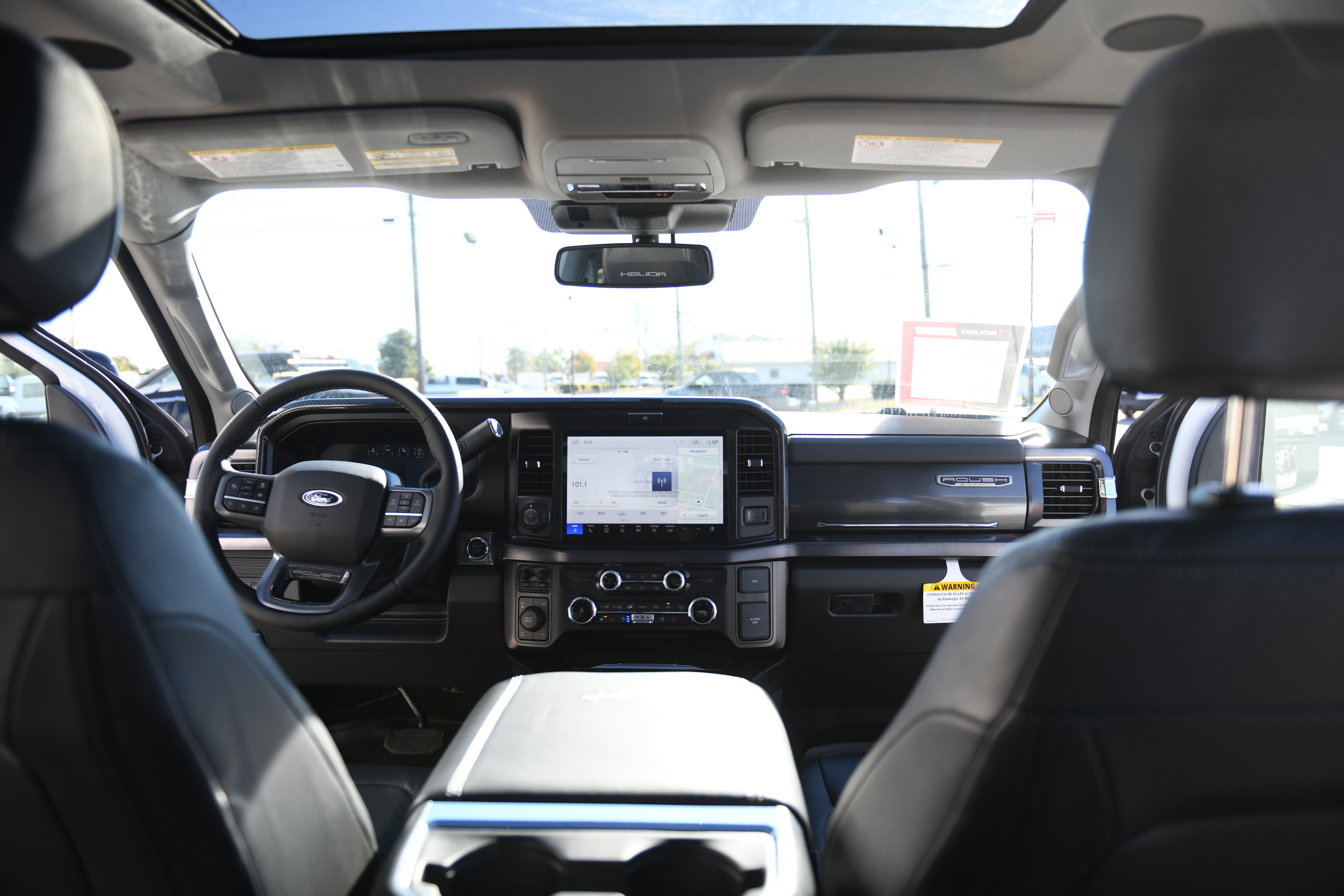 New 2026 Ford F250 Lariat w/ Black Appearance Package image 44