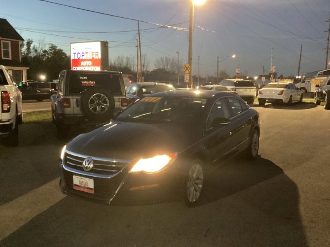 Used 2011 Volkswagen CC Sport image 1
