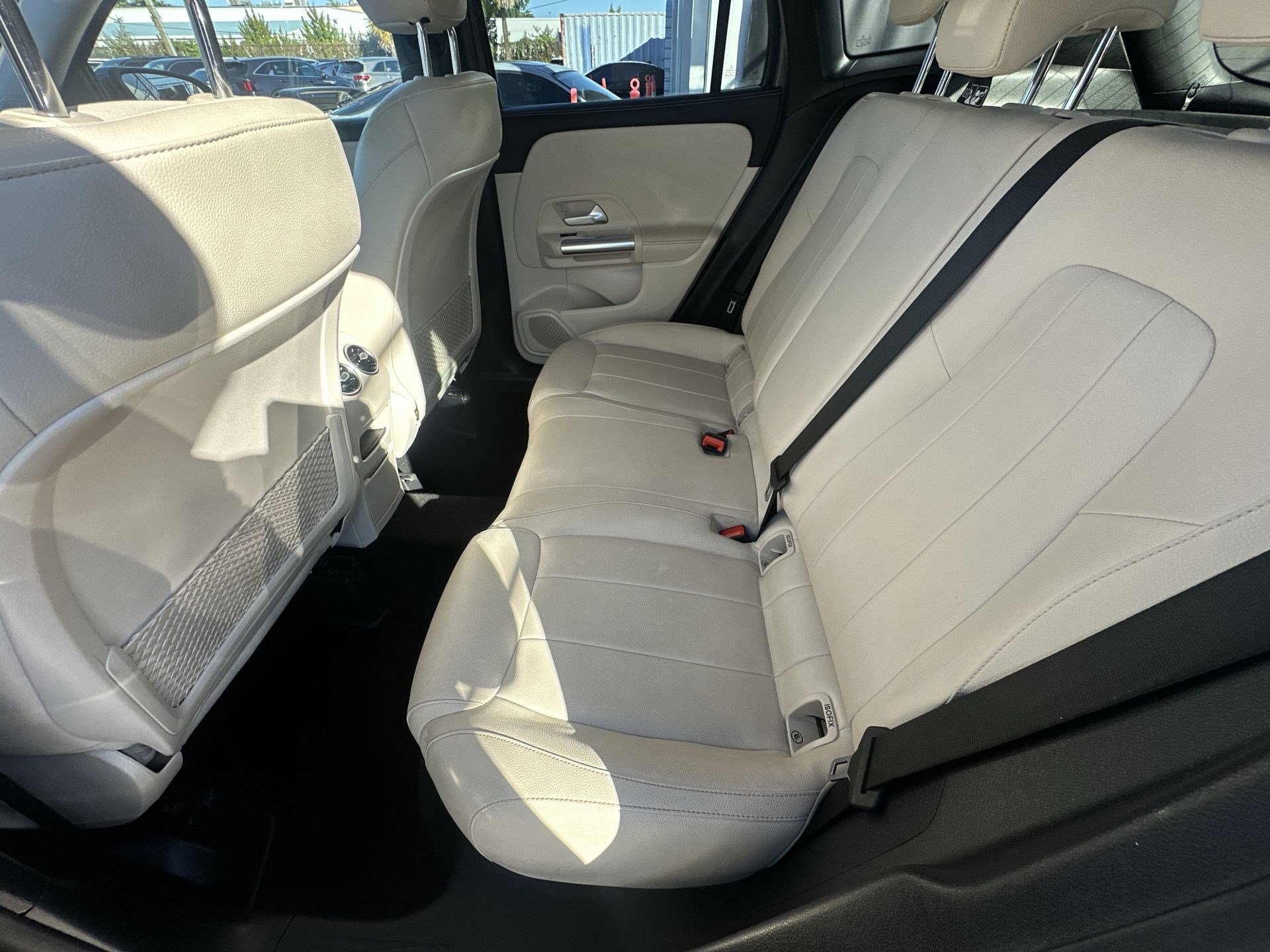 Used 2022 Mercedes-Benz GLA 250 image 27