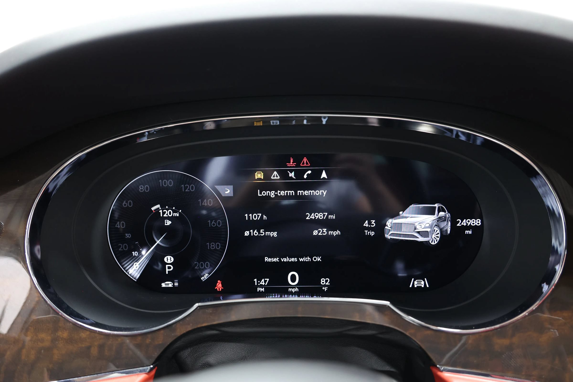Used 2022 Bentley Bentayga AWD/4WD image 33