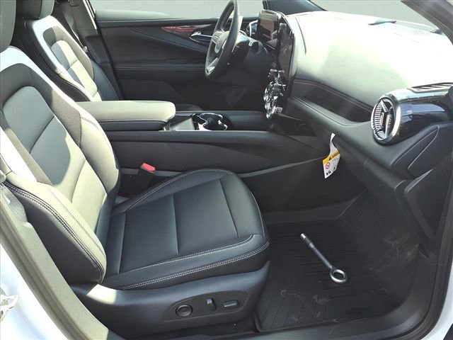 New 2026 Chevrolet Blazer EV LT image 17