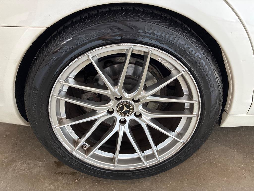Used 2011 Mercedes-Benz S 550 image 30
