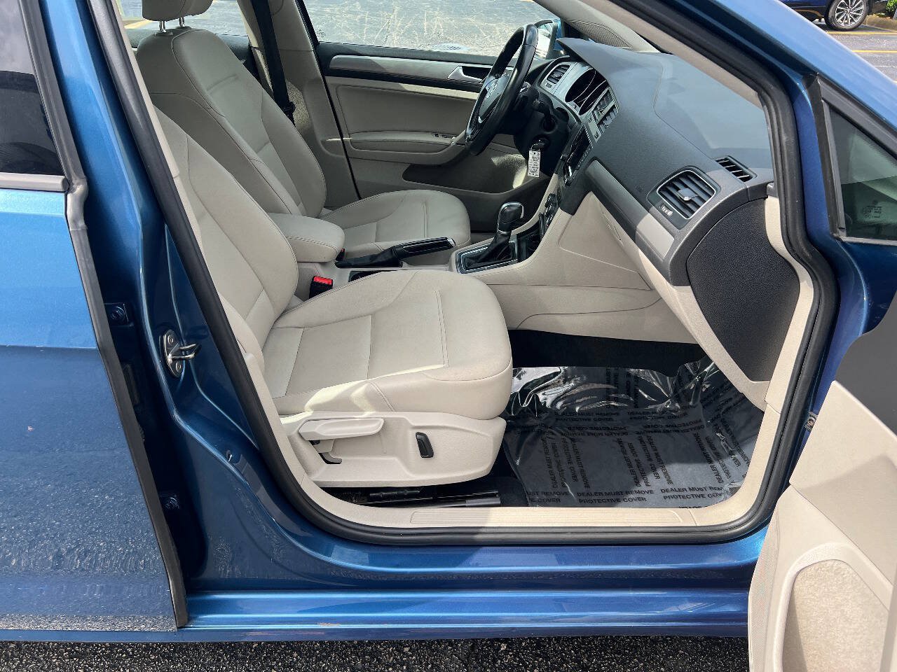 Used 2015 Volkswagen Golf S FWD image 26