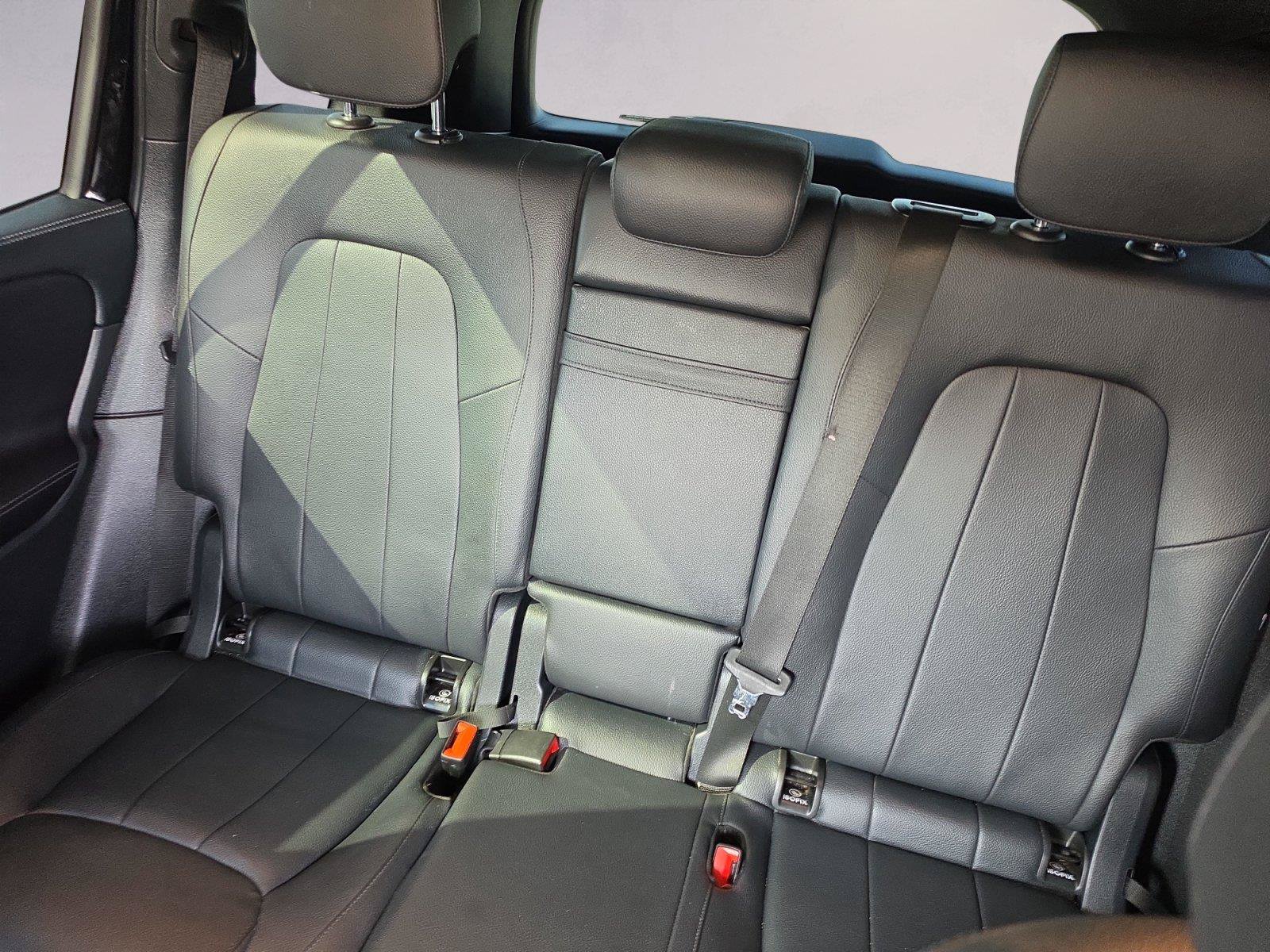 Certified 2022 Mercedes-Benz GLB 250 4MATIC image 13