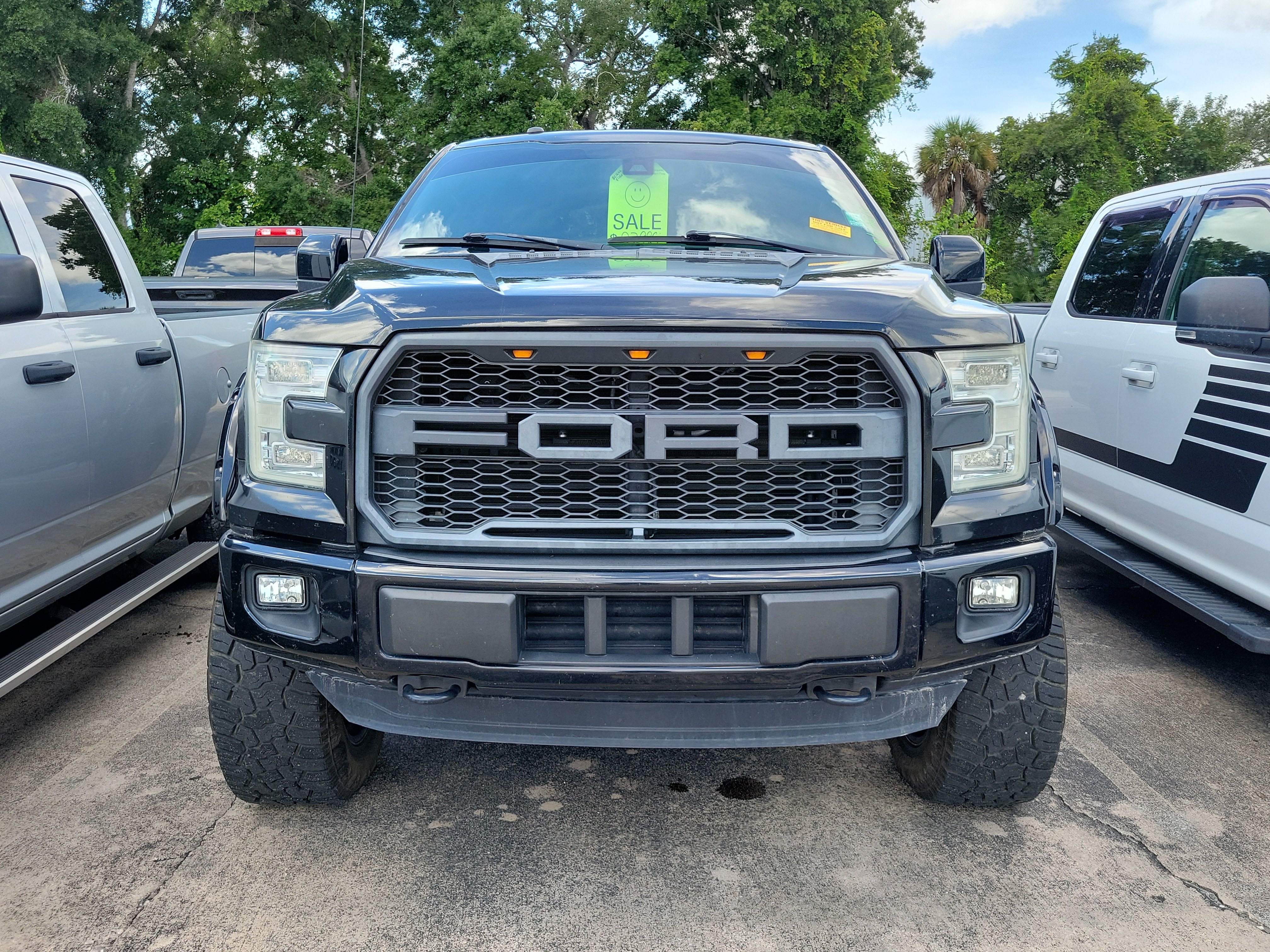 Used 2016 Ford F150 Lariat w/ Equipment Group 502A Luxury AWD/4WD image 2
