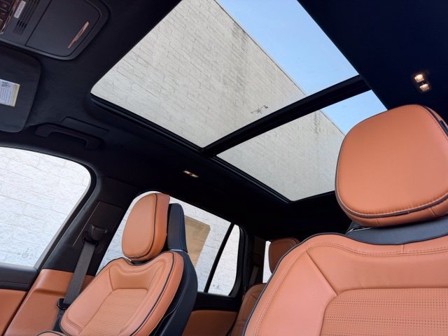 New 2027 Lincoln Aviator Black Label w/ Jet Appearance Package AWD/4WD image 3