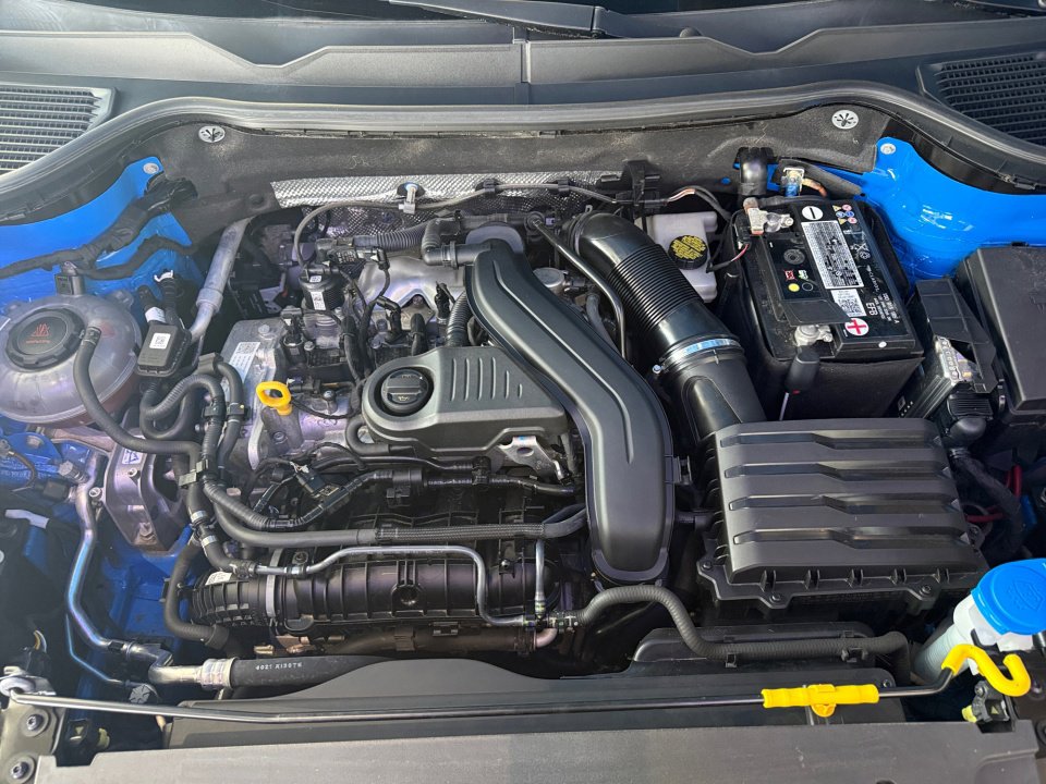 Certified 2022 Volkswagen Taos SE w/ Panoramic Sunroof Package image 20