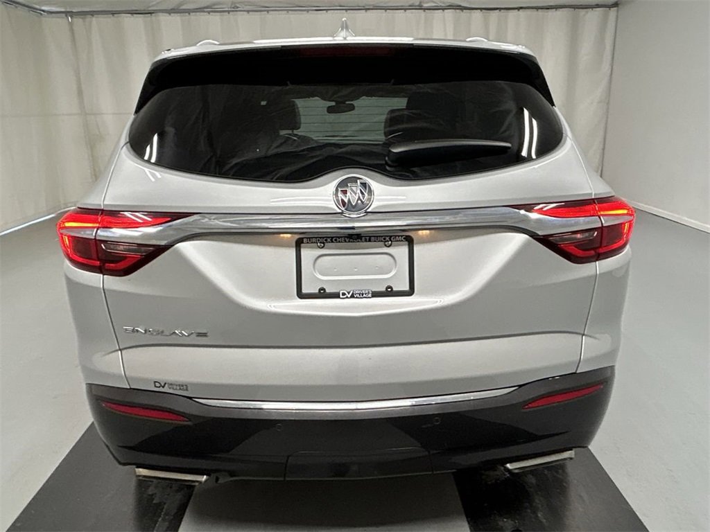 Used 2020 Buick Enclave Essence image 24