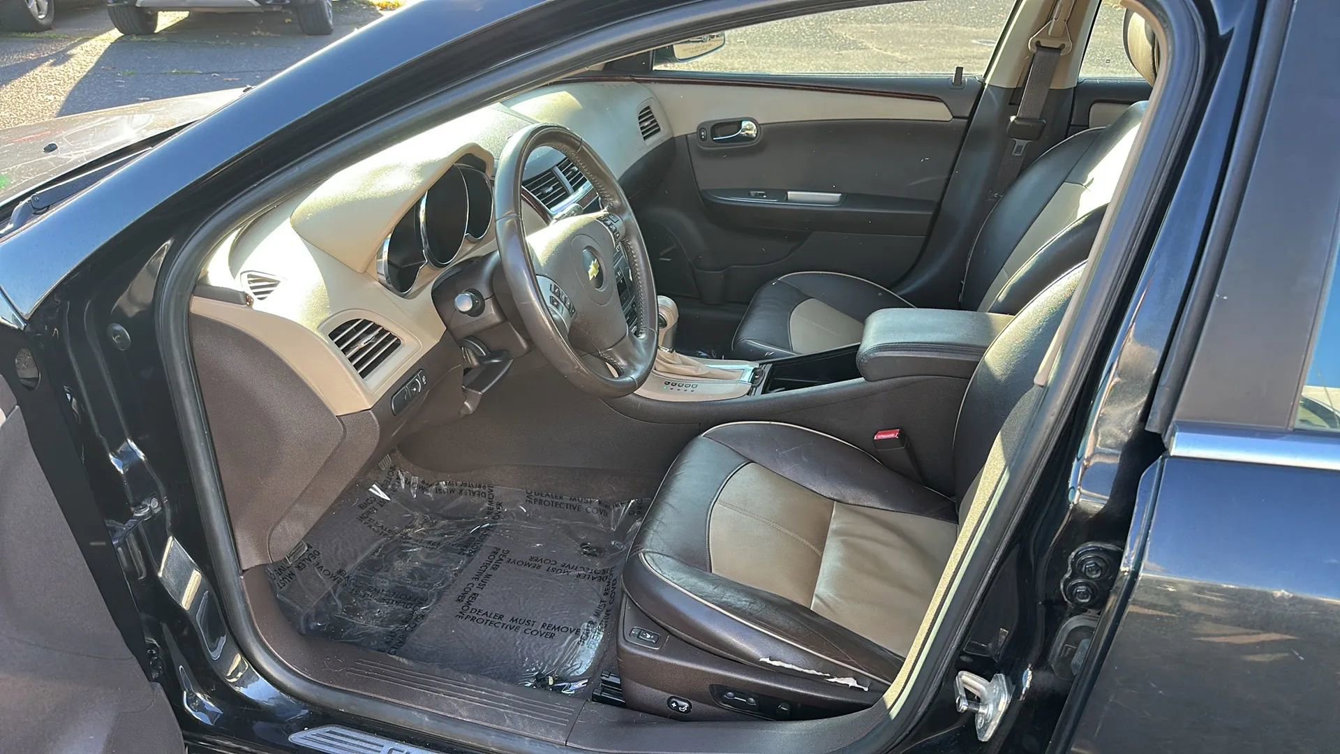 Used 2011 Chevrolet Malibu LTZ image 7