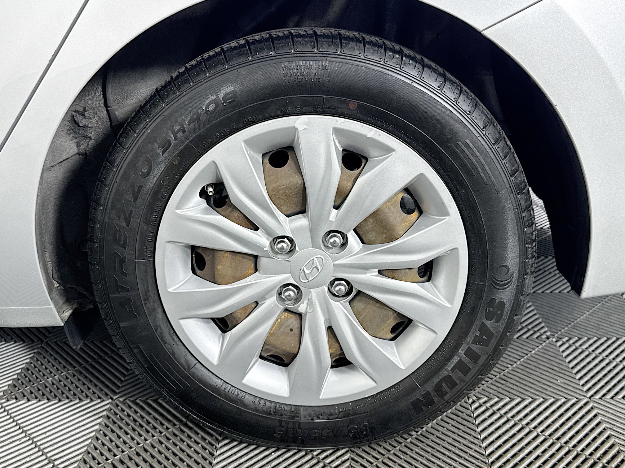 Used 2020 Hyundai Accent SE image 37