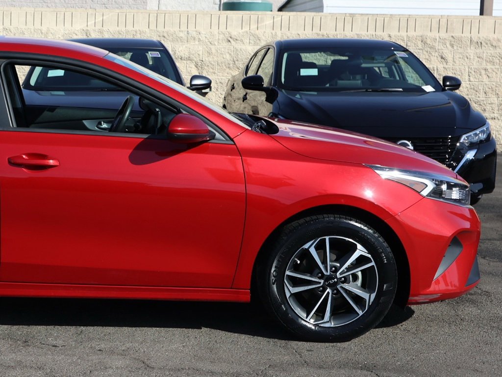 Used 2024 Kia Forte LXS image 3