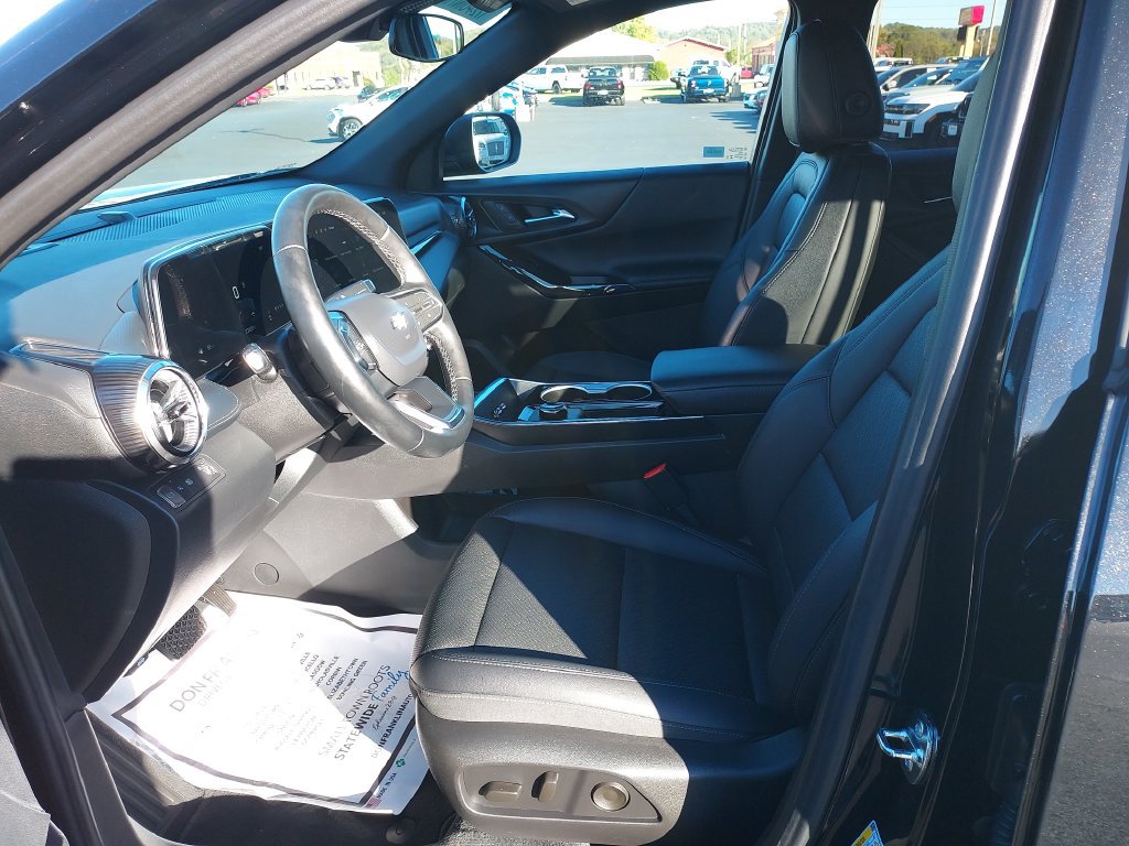Used 2026 Chevrolet Equinox LT w/ Convenience Package II FWD image 13
