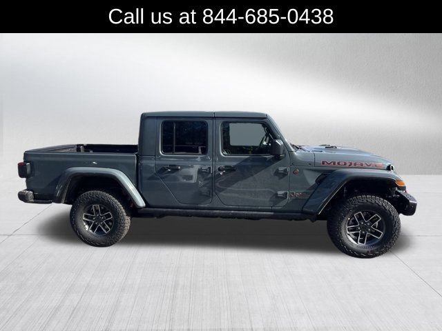 New 2026 Jeep Gladiator Mojave w/ Steel Bumper Group AWD/4WD image 4