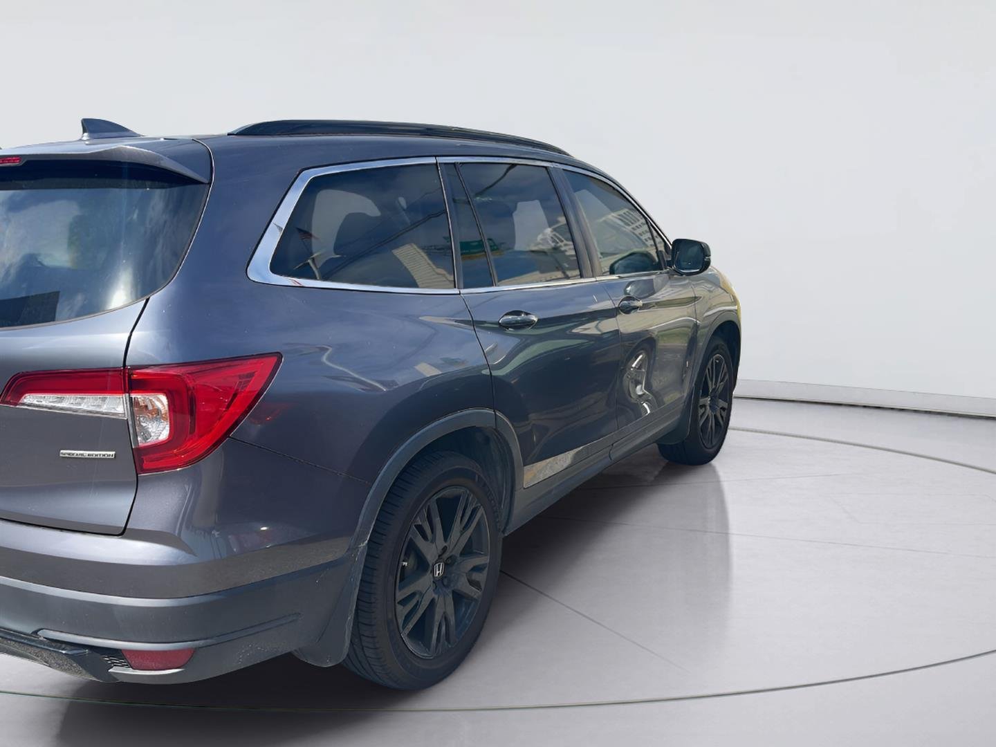 Used 2022 Honda Pilot Special Edition image 2