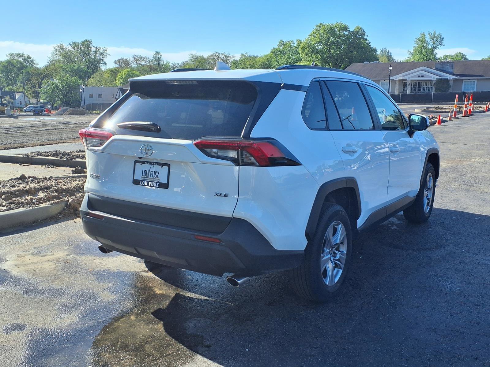 Certified 2025 Toyota RAV4 XLE FWD image 4