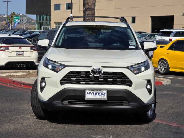 Used 2022 Toyota RAV4 XLE Premium image 3