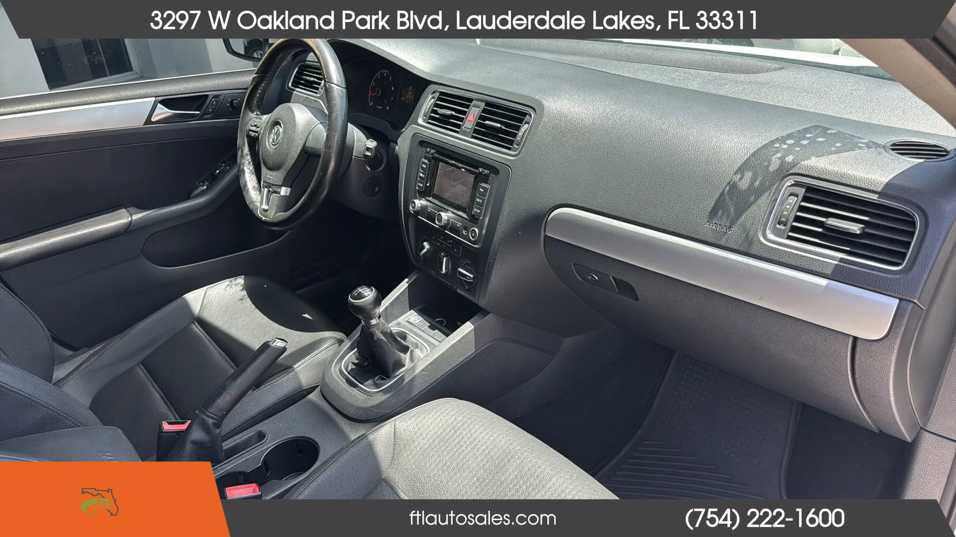 Used 2011 Volkswagen Jetta SEL image 44