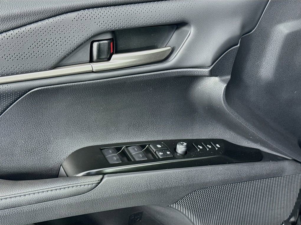 New 2026 Toyota Camry XSE FWD image 18