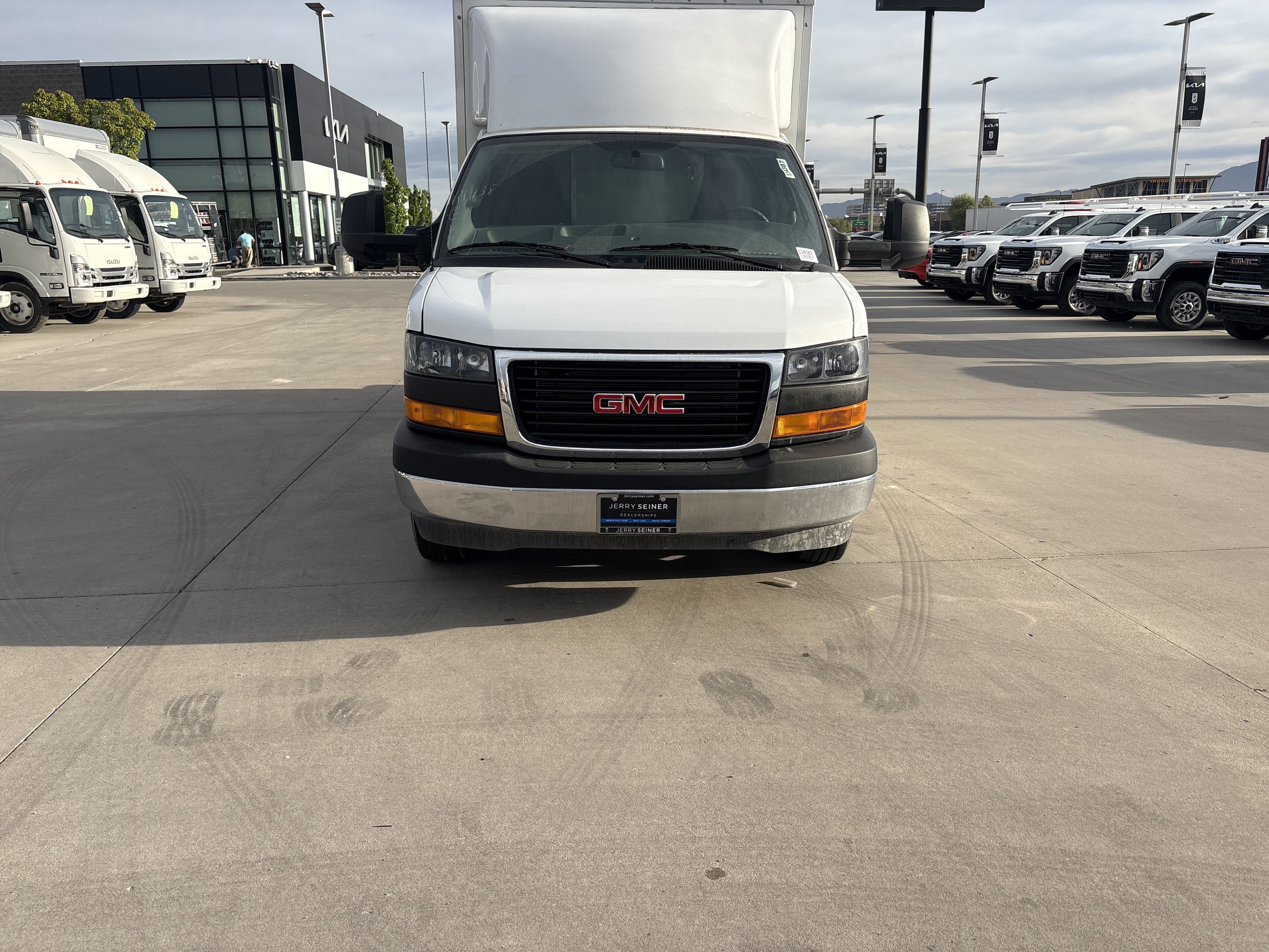 New 2024 GMC Savana 3500 w/ Power Convenience Package image 9