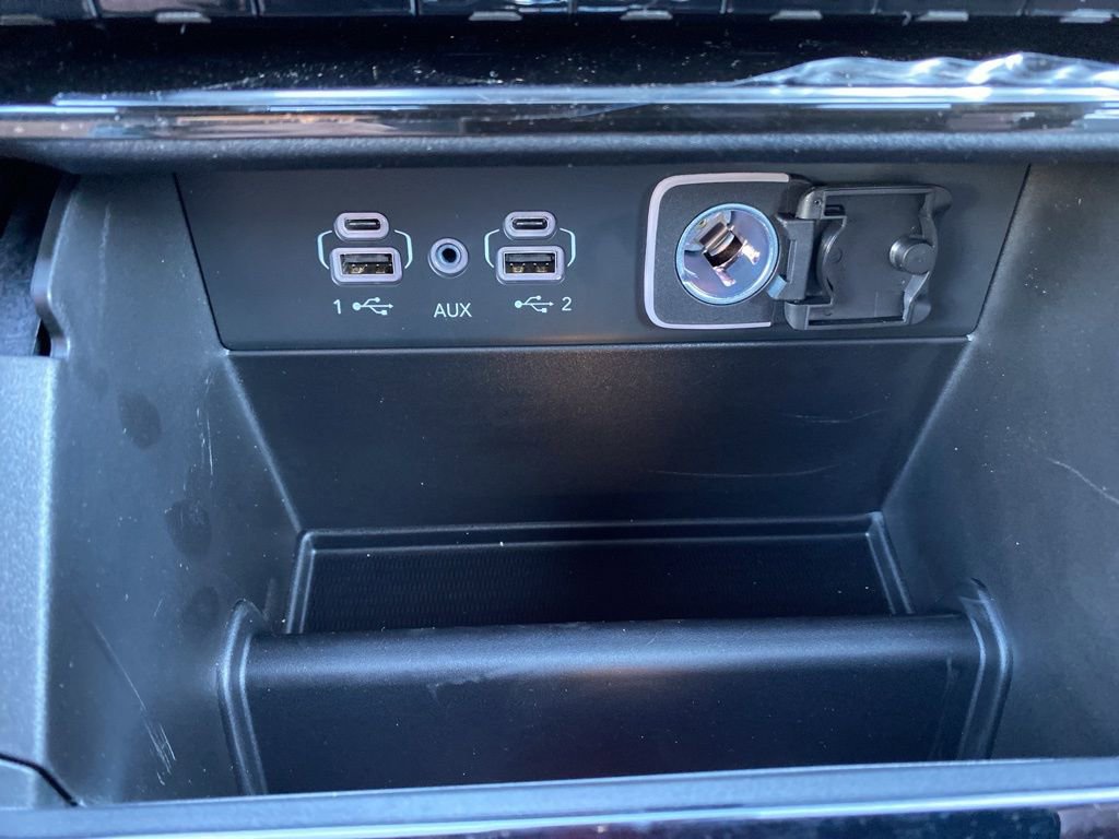 New 2025 Jeep Grand Cherokee L Limited w/ Black Appearance Package image 37