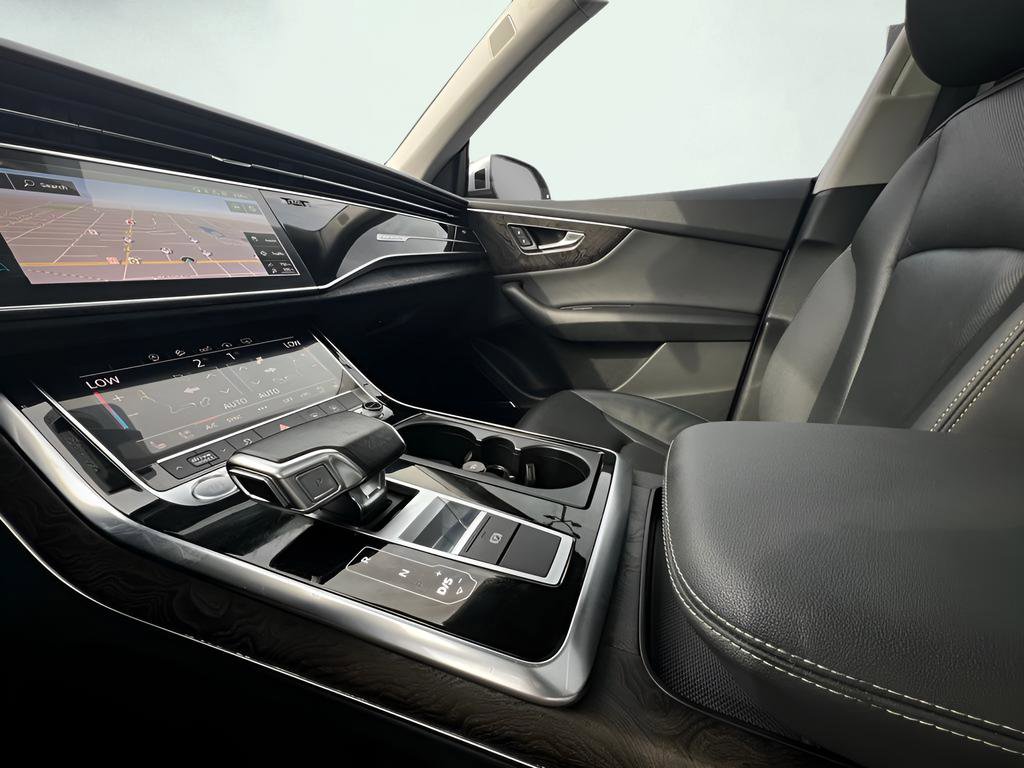 Used 2020 Audi Q8 Premium Plus w/ Premium Plus Package image 48