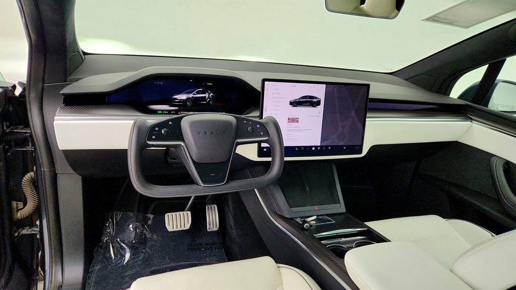 Used 2022 Tesla Model X Plaid AWD/4WD image 12