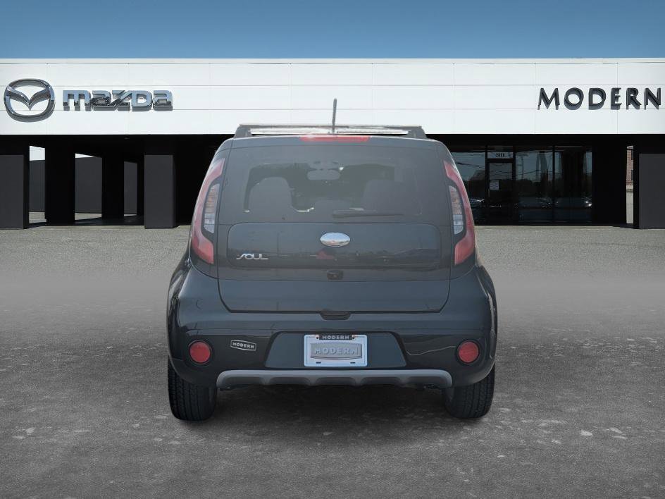 Used 2019 Kia Soul + image 6