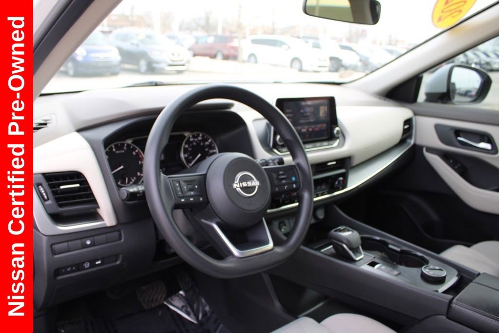 Certified 2024 Nissan Rogue SV image 18