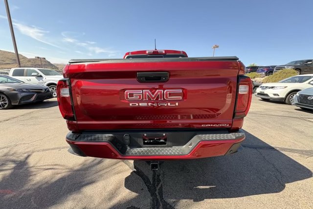 Used 2023 GMC Canyon Denali AWD/4WD image 4