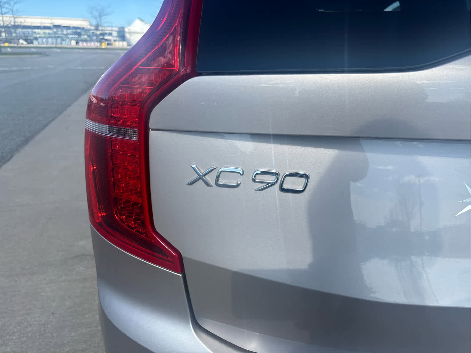 Used 2023 Volvo XC90 B6 Plus w/ Protection Package AWD/4WD image 9