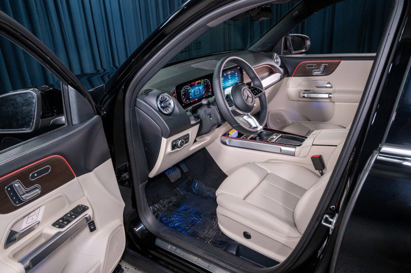 New 2026 Mercedes-Benz GLB 250 4MATIC image 10