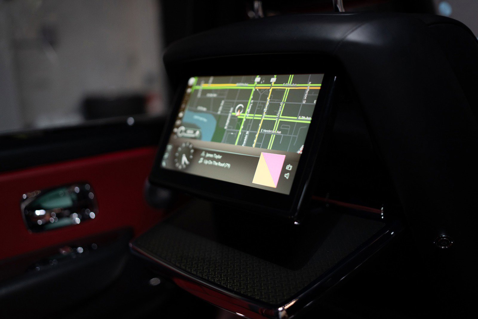 Used 2022 Rolls-Royce Cullinan Black Badge image 18