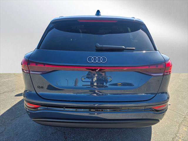 Used 2025 Audi Q6 e-tron Prestige image 4