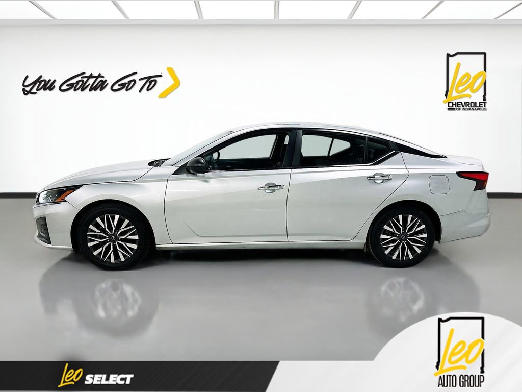 Used 2024 Nissan Altima 2.5 SV image 8