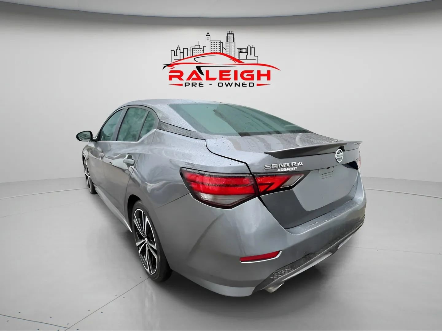 Used 2023 Nissan Sentra SR w/ Electronics Package image 4