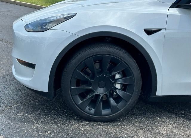 Used 2023 Tesla Model Y Long Range AWD/4WD image 8